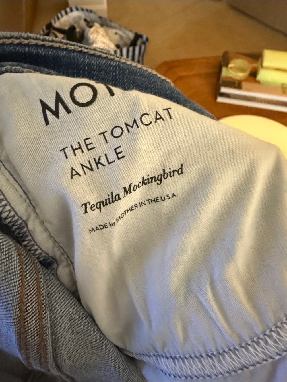 MOTHER The Tomcat Ankle Jeans in light blue denim